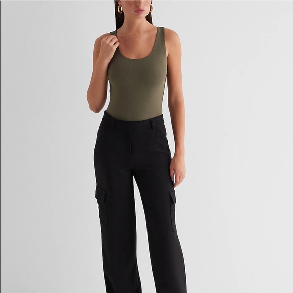 Express Body Contour High Compression Scoop Neck Bodysuit Olive Green - Picture 1 of 6